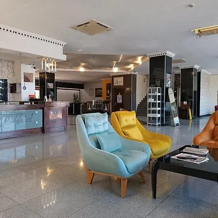 Airport Hotel